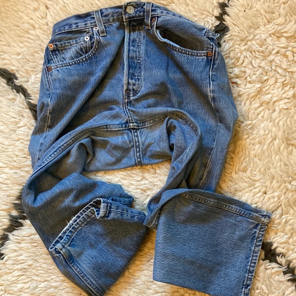 True Vintage Levi’s 501 - Picture 14 of 17